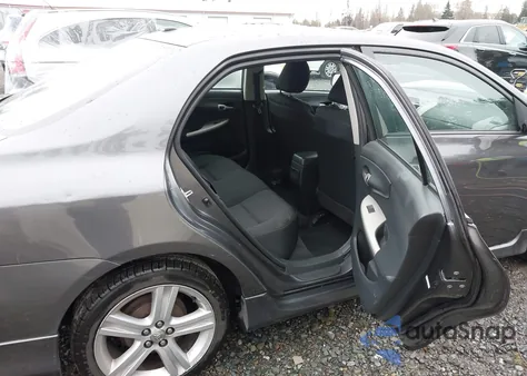 2013 Toyota Corolla S z USA, uszkodzony, nr VIN 5YFBU4EE4DP140041